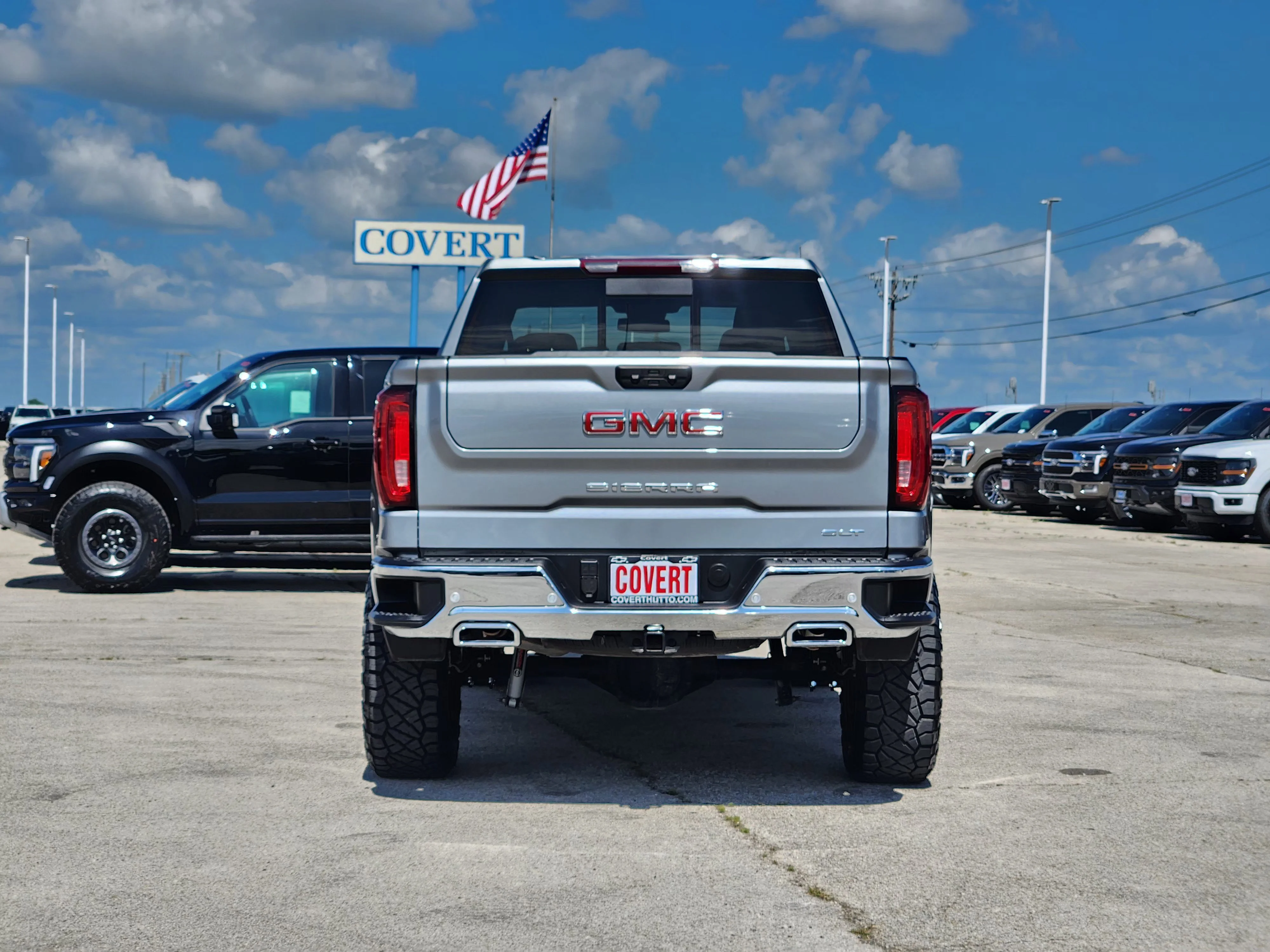 Used 2026 Sterling Metallic GMC SLT image 6