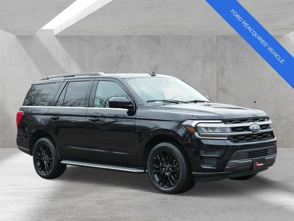 2023 Ford Expedition XLT's photo