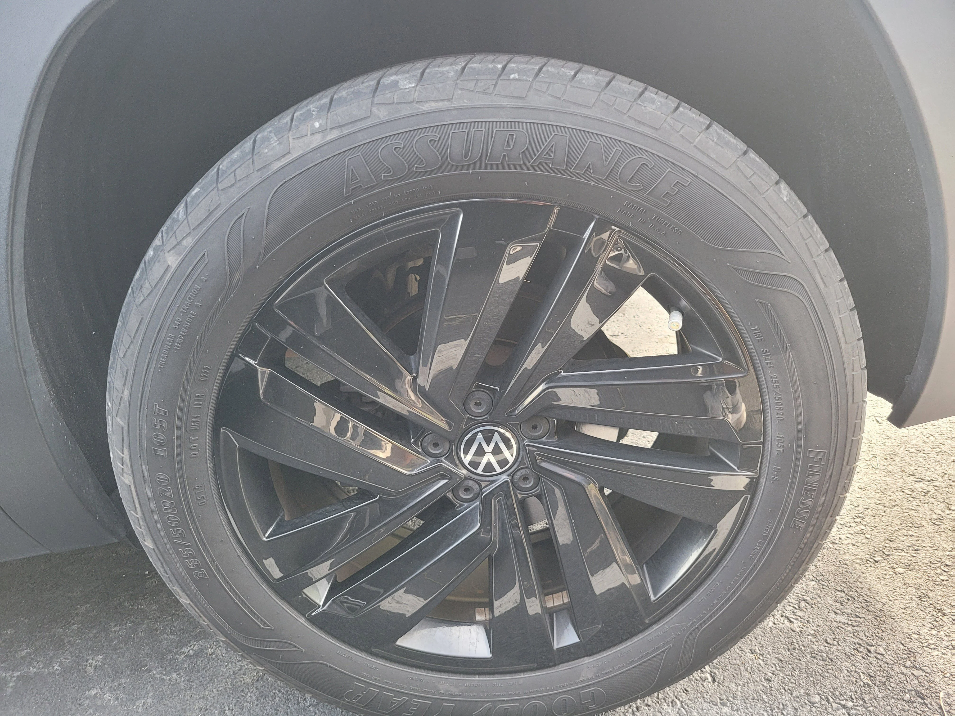 Used 2022  Volkswagen 2.0T SE with Technology image 8