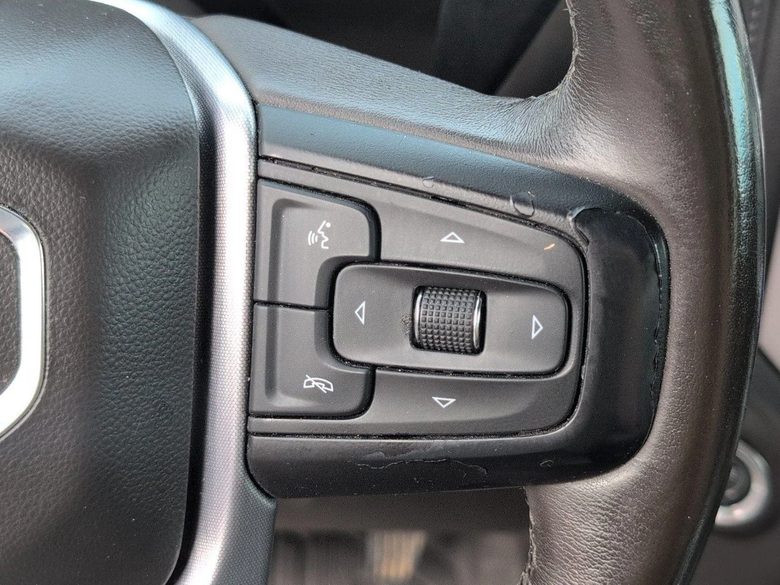 Used 2021 CAYENNE RED TINTCOAT GMC SLT image 27