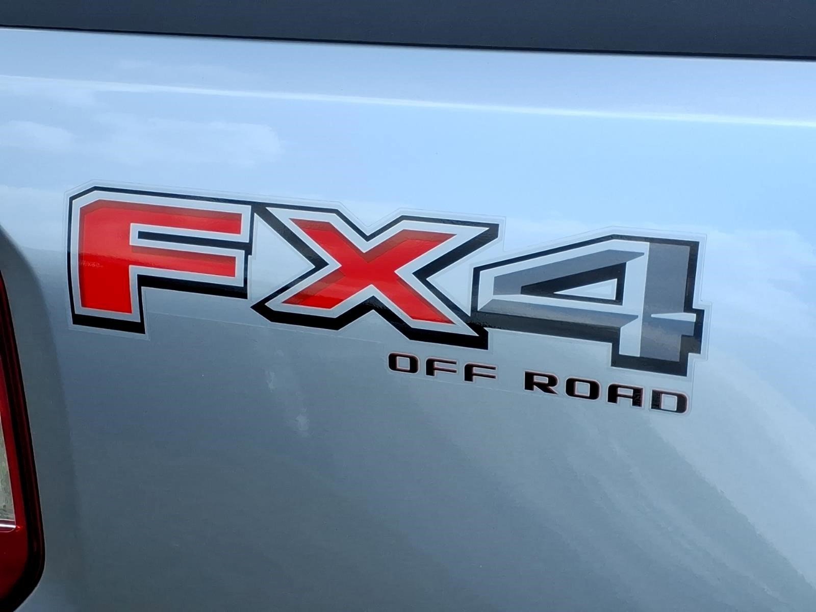 2023 Ford Maverick XLT - Photo 6