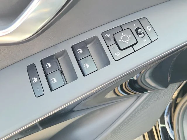 New 2025 Aurora Black Pearl Kia EX Touring image 21