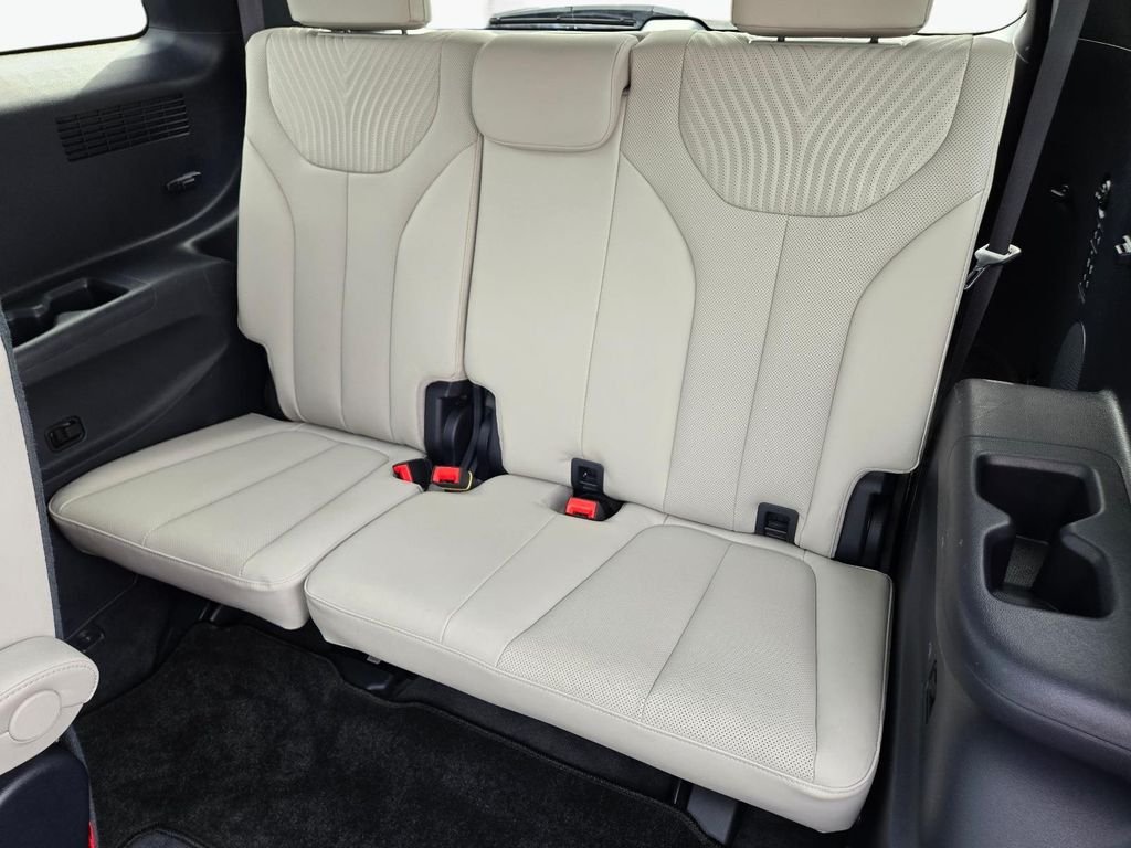 Certified Used 2024 White Hyundai Calligraphy image 19
