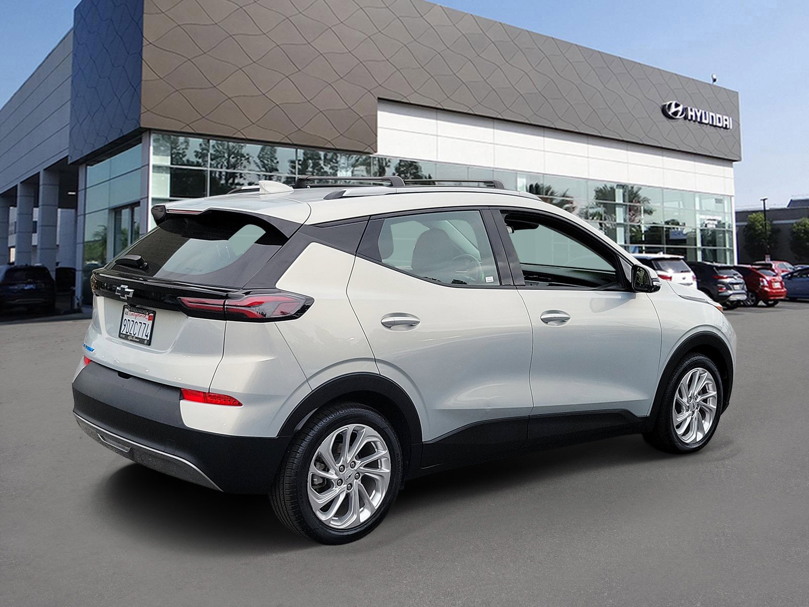 Used 2022 Chevrolet Bolt EUV LT with VIN 1G1FY6S08N4119278 for sale in Cerritos, CA