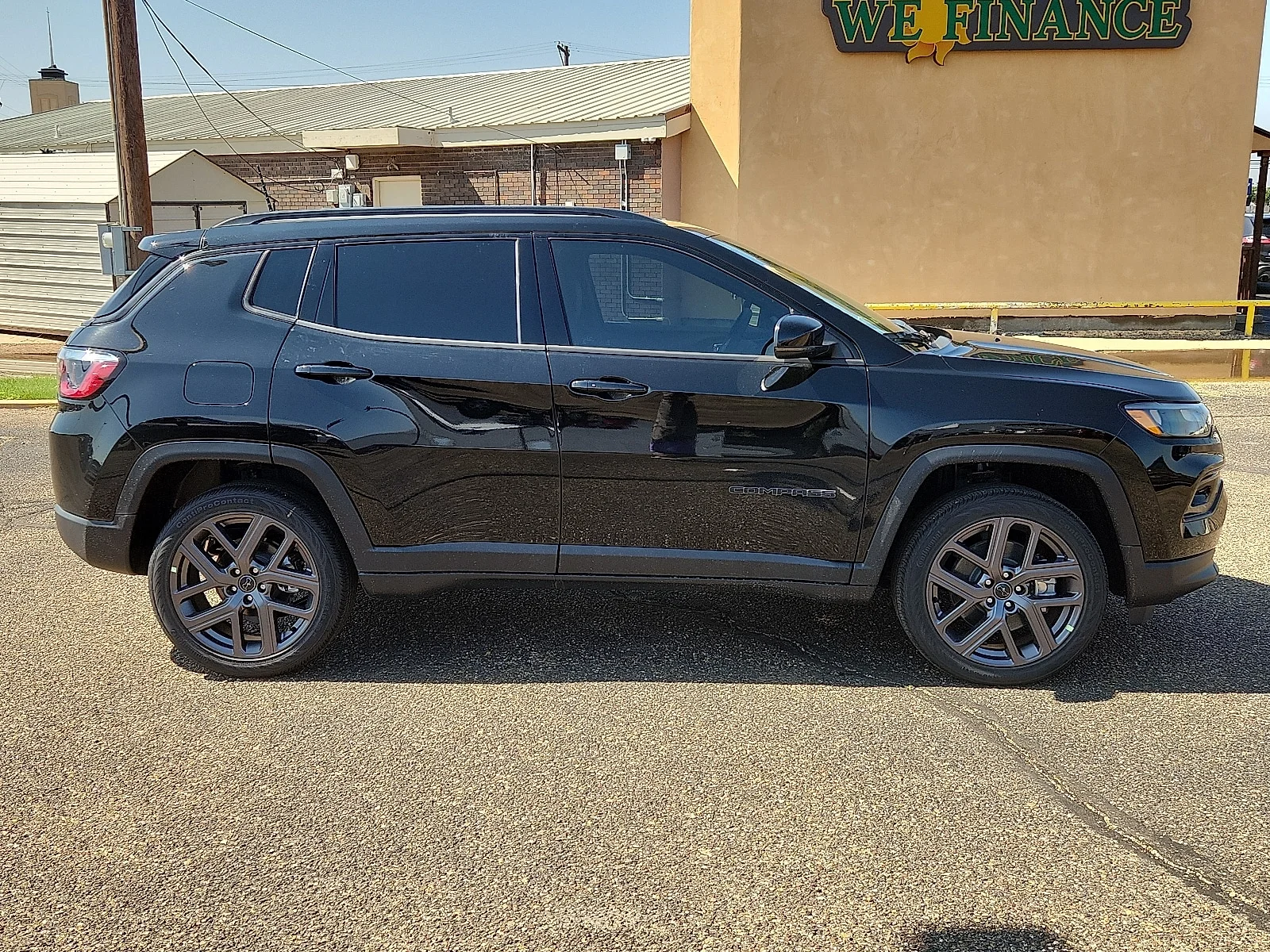 New 2025 PXJ Diamond Bla Jeep LIMITED 4X4 image 5