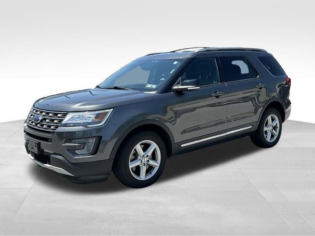 Used 2017 Gray Ford XLT image 13