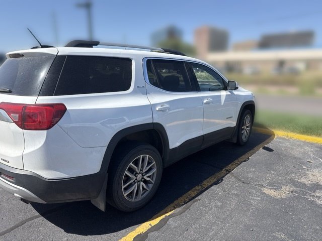 Used 2018 SUMMIT WHITE GMC SLE image 38