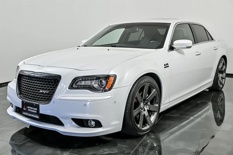Used 2013 Bright White Clear Coat Chrysler SRT8 image 5