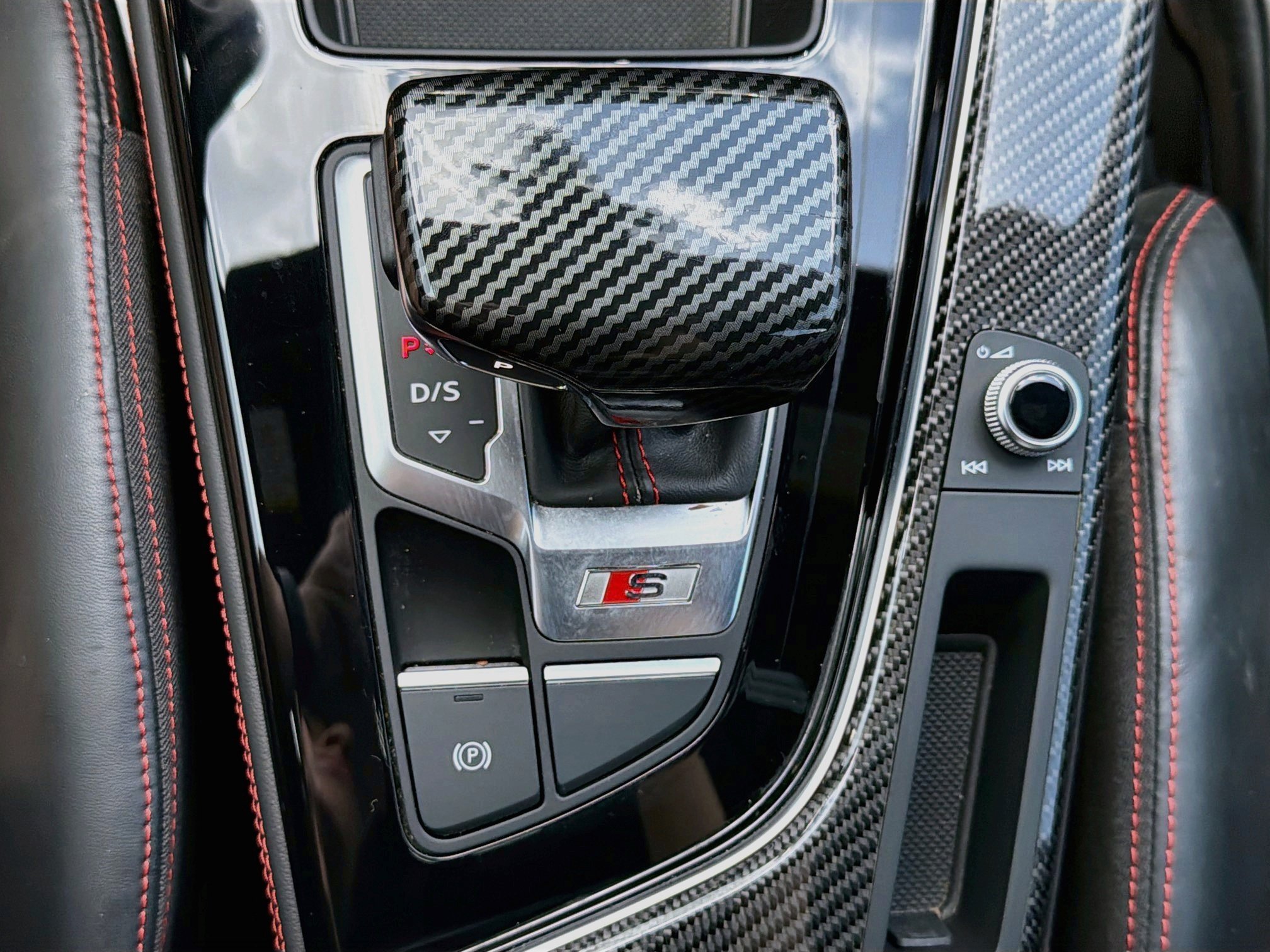 Used 2023 Black Metallic Audi Premium Plus image 27
