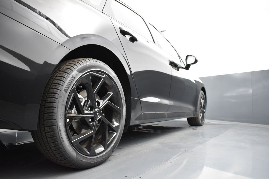 New 2026 Aurora Black Pearl Kia GT-Line image 22