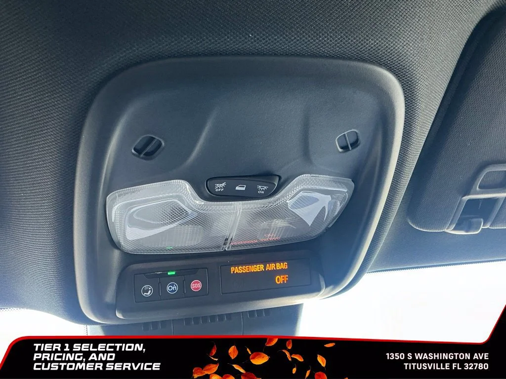 New 2026 Sterling Metallic GMC Elevation image 35