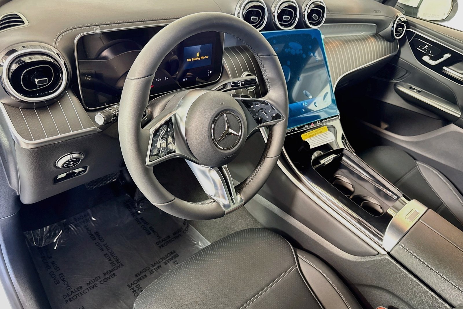 New 2027 Polar White Mercedes-Benz GLC 300 image 9