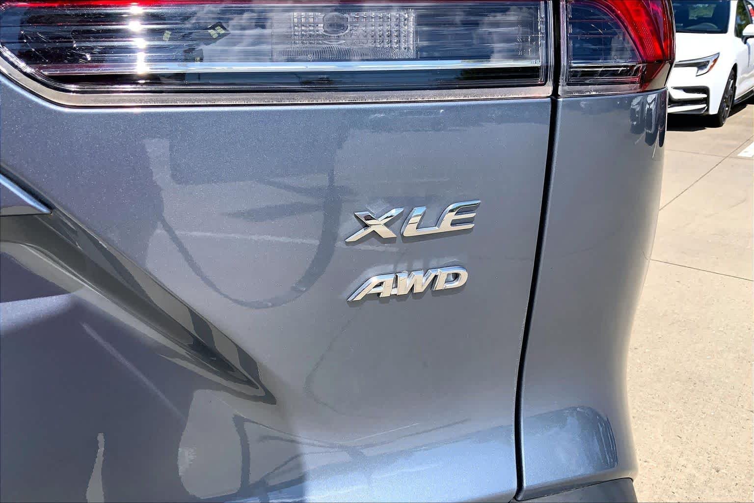Used 2023 Celestite Toyota XLE image 10