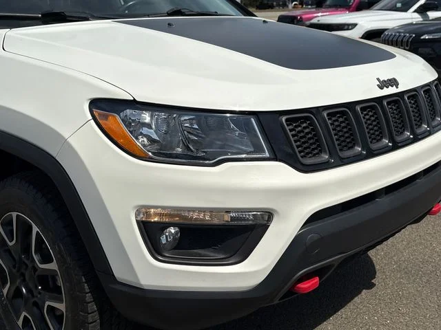 Used 2021 White Jeep Trailhawk image 8