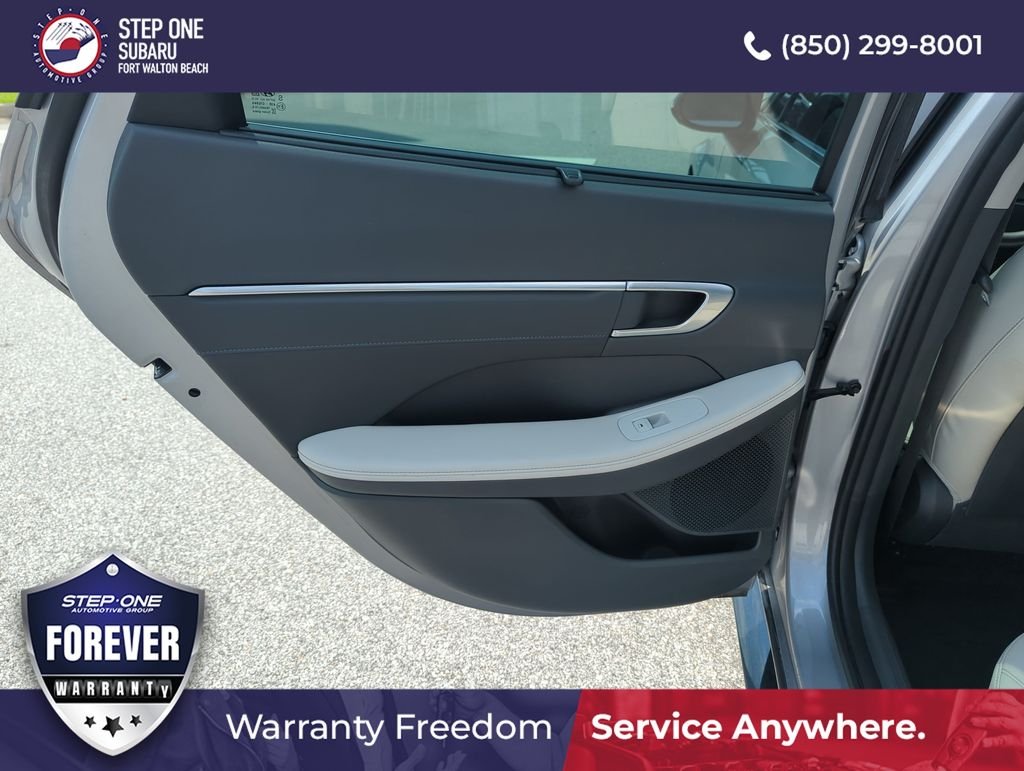 Used 2023 Silver Hyundai Limited image 29