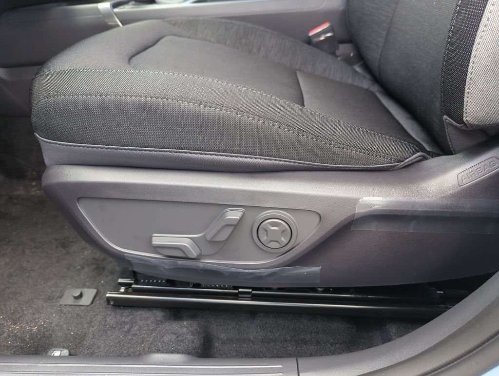 New 2027 Frost Blue / Black Roof Kia S image 13