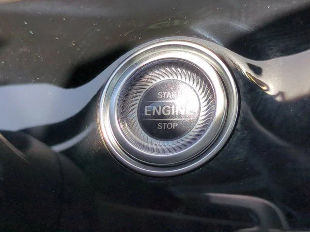 Used 2022  Mercedes-Benz Base image 27