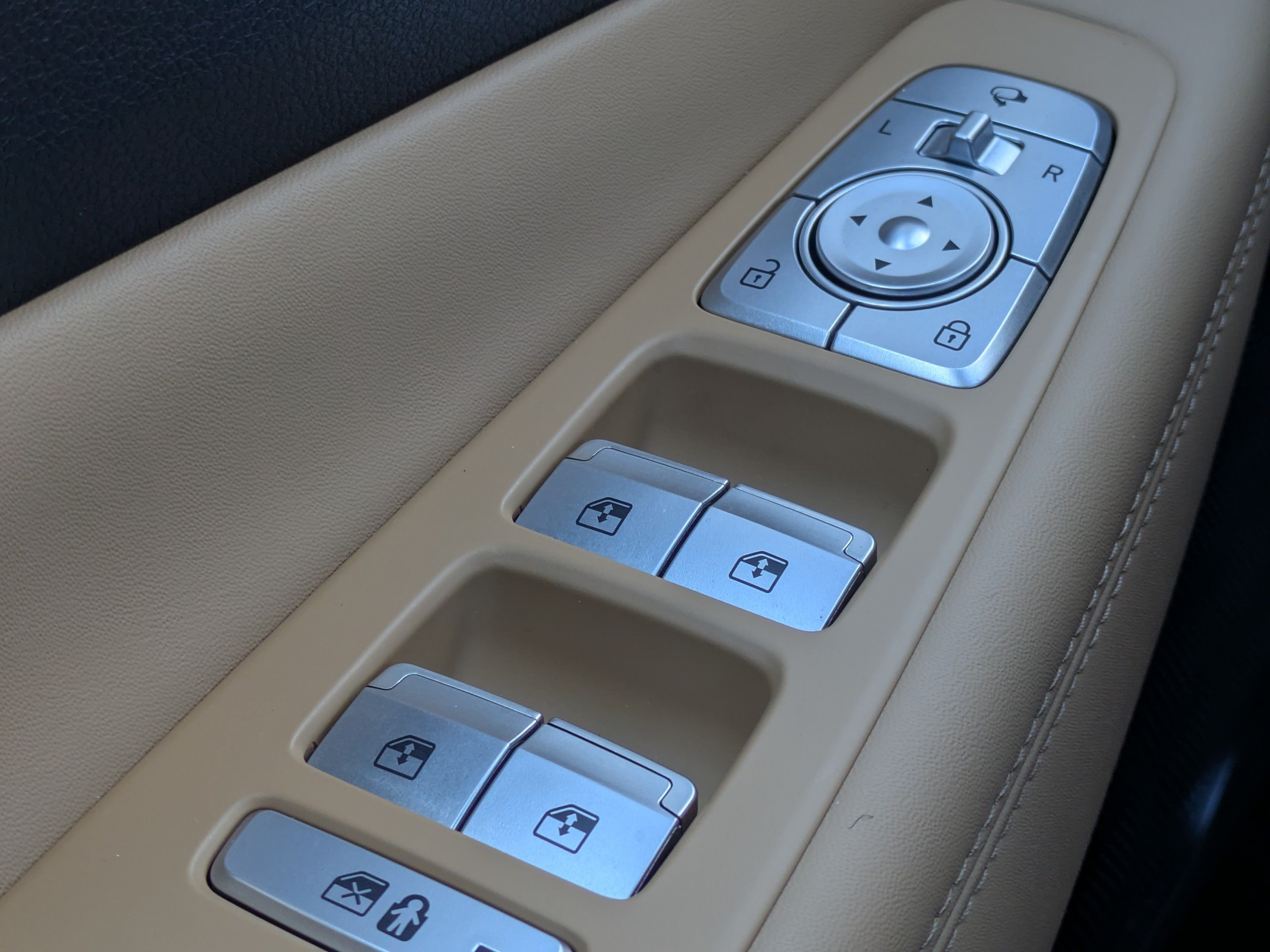 2023 Hyundai Santa Fe Calligraphy - Photo 23