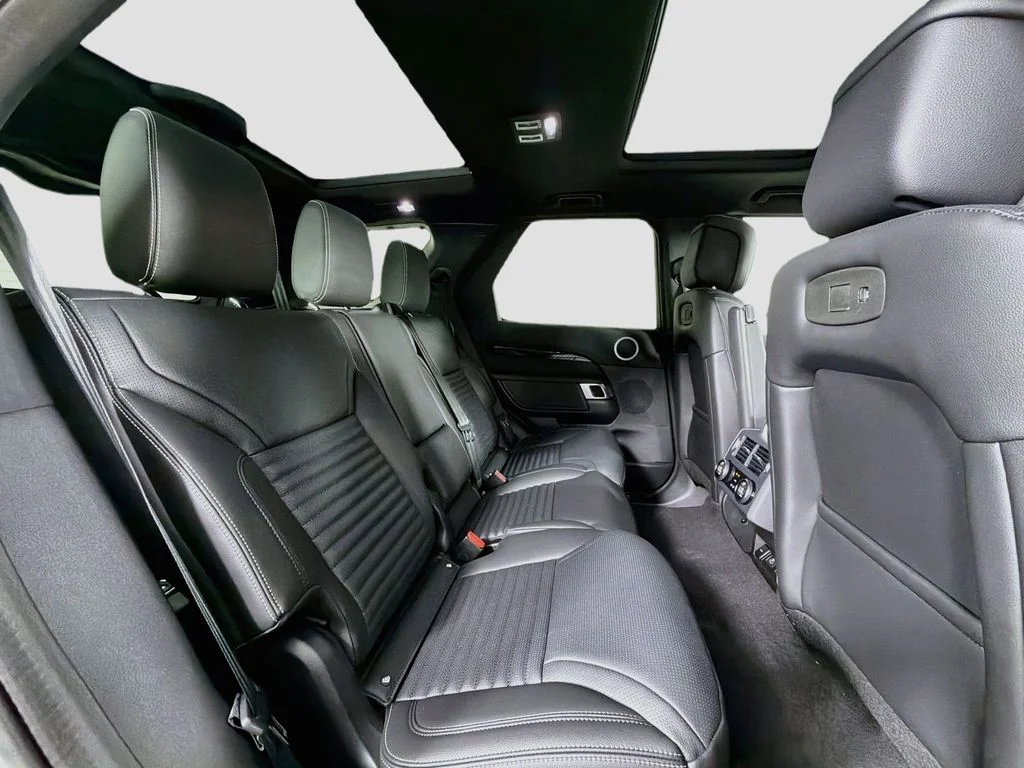 New 2026 Fuji White Land Rover S image 29