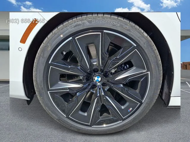 New 2026 Mineral White Metallic BMW 750e xDrive image 7