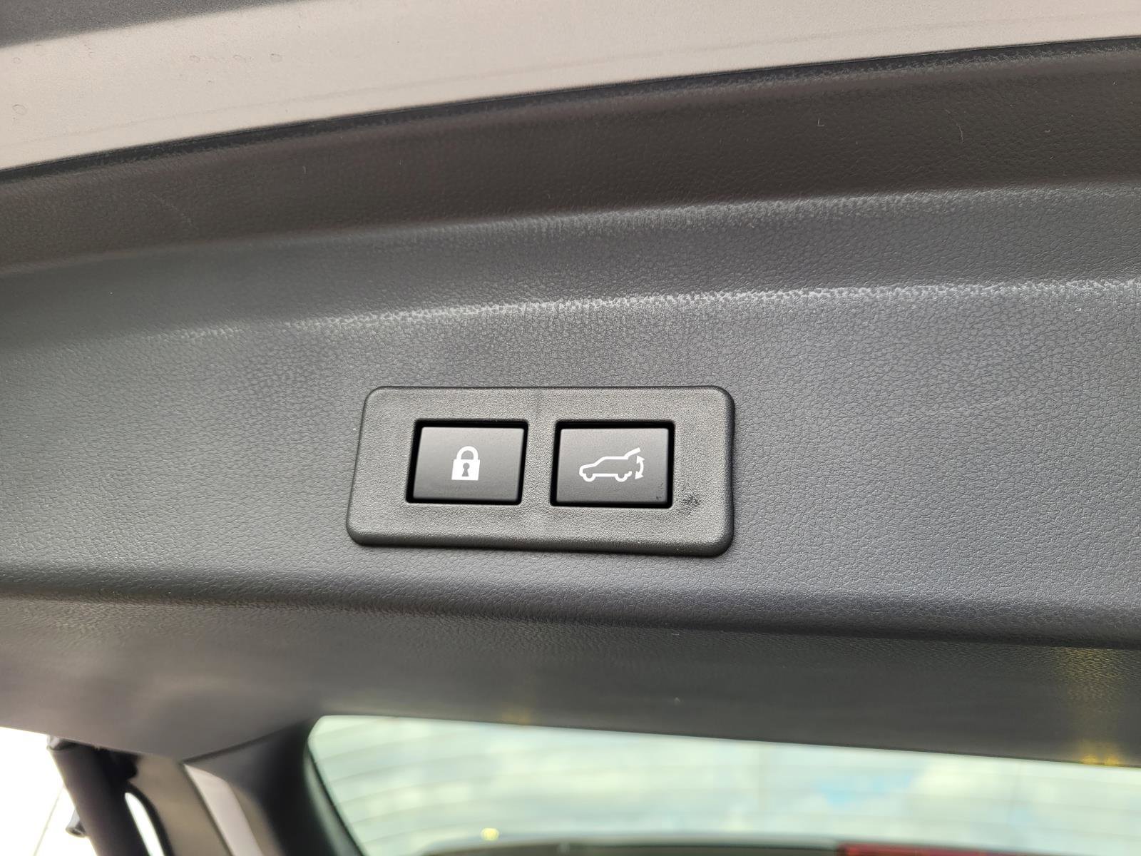 New 2026 ICE SILVER METALLIC Subaru Touring 7-Passenger image 19