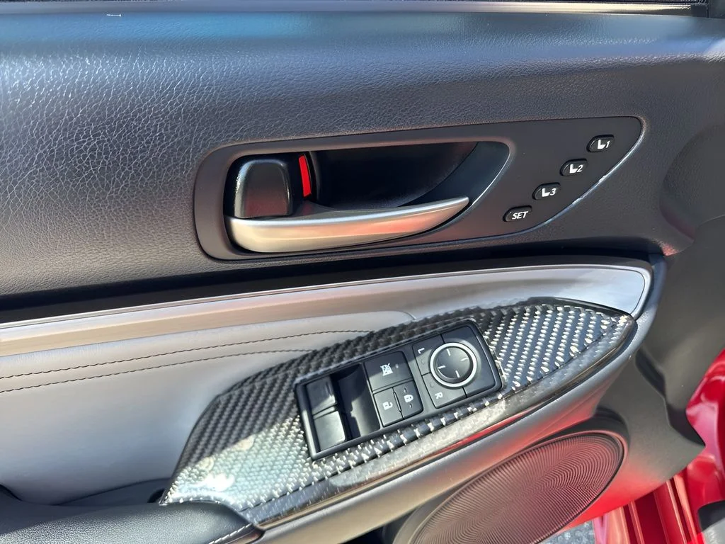 Used 2015 Red Lexus F image 26