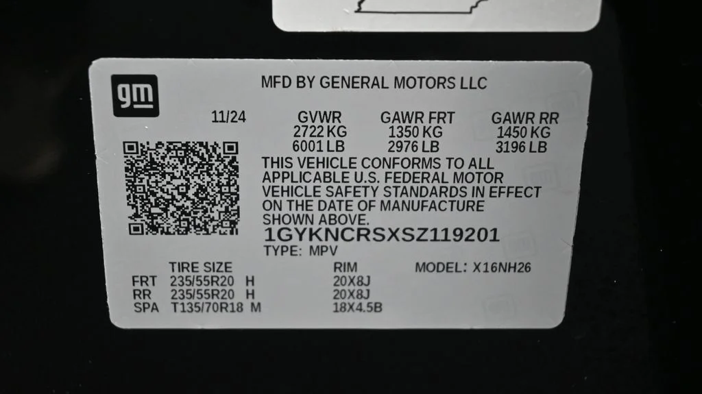 Certified Used 2025 Black Cadillac Premium Luxury image 27