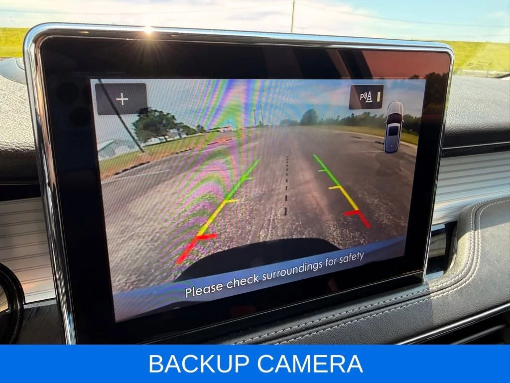 Used 2020  Lincoln Standard image 3