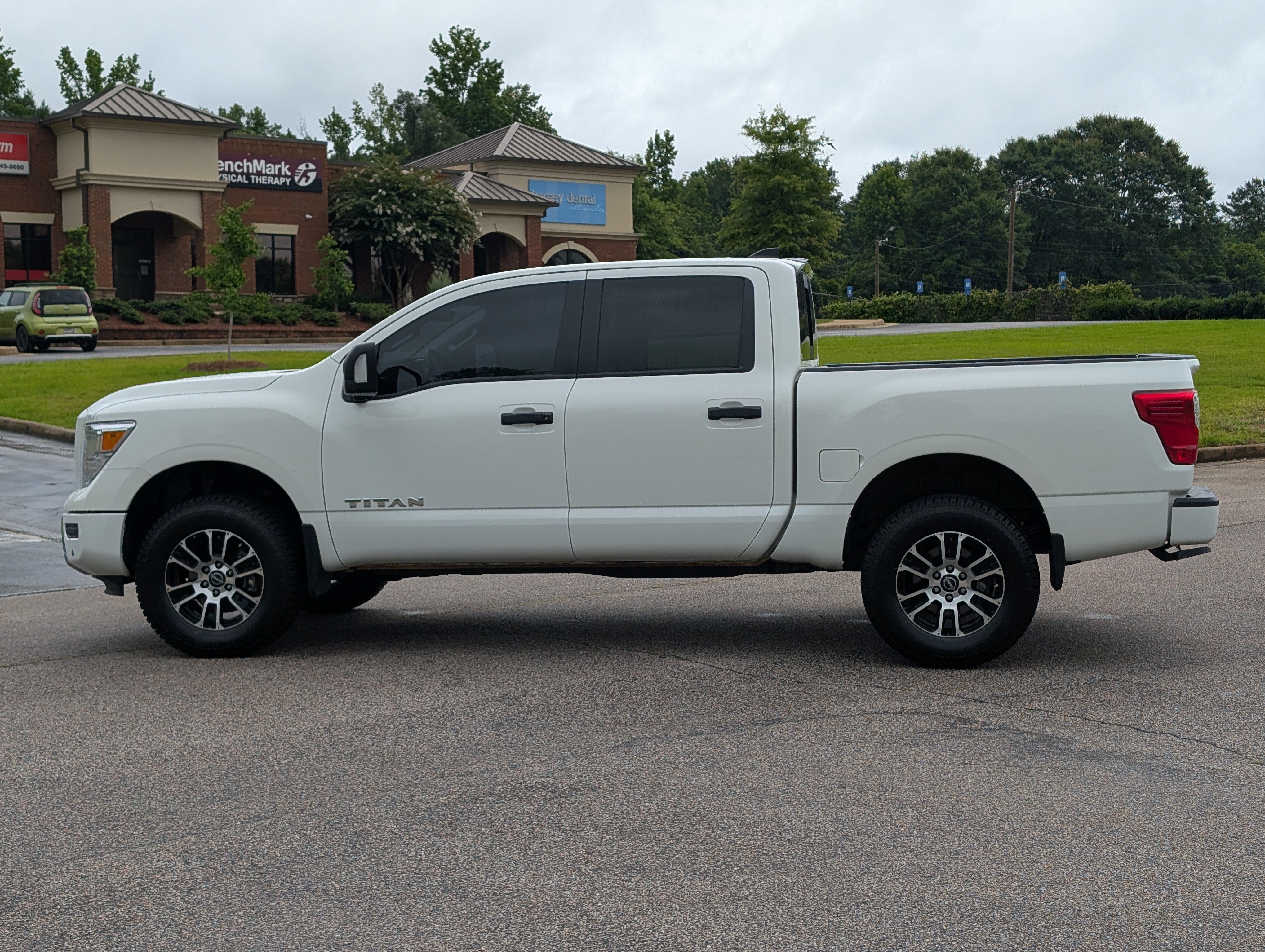 Used 2024 White Nissan SV image 12