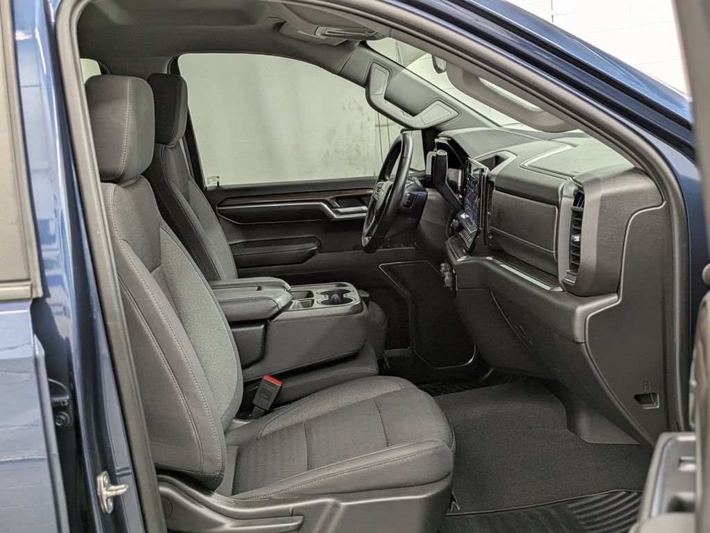 2023 Chevrolet Silverado 1500 LT - Photo 27