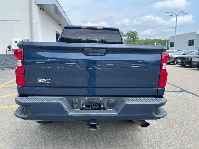 Used 2021 Northsky Blue Metallic Chevrolet LT image 4