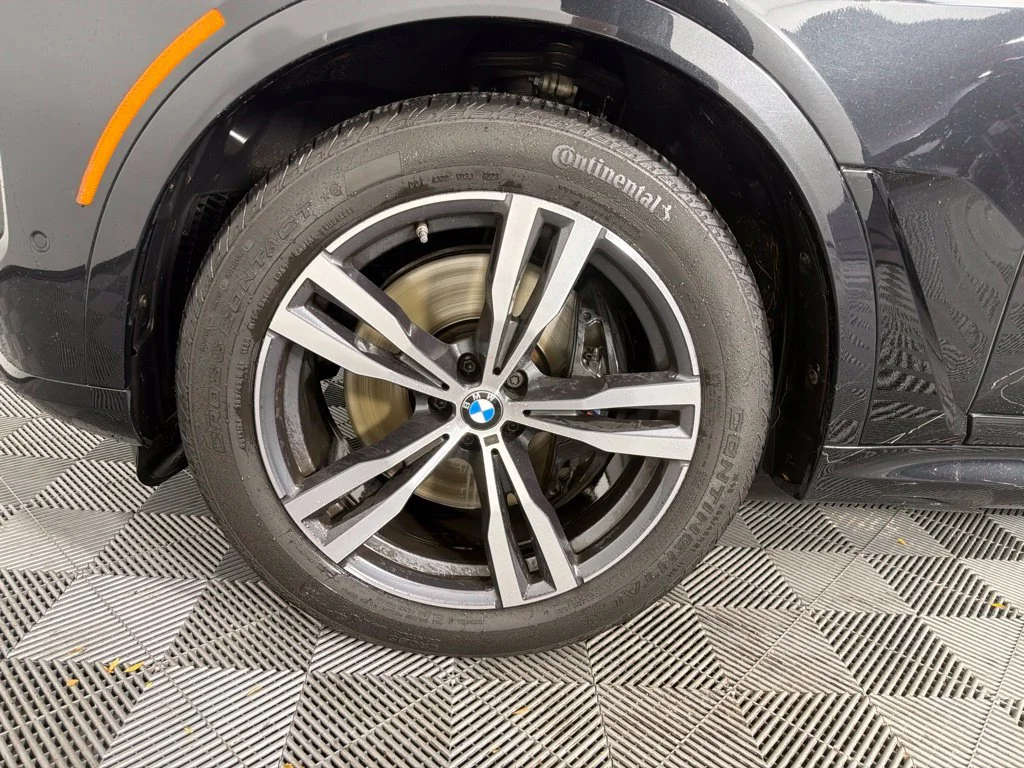 Certified Used 2024 Black Sapphire Metallic BMW M60i image 10