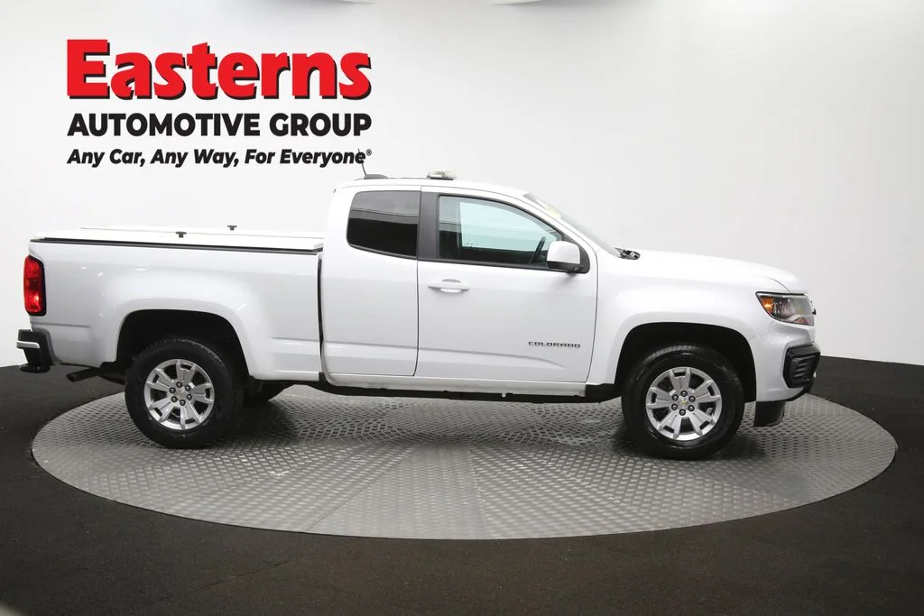 Used 2022 White Chevrolet LT image 42