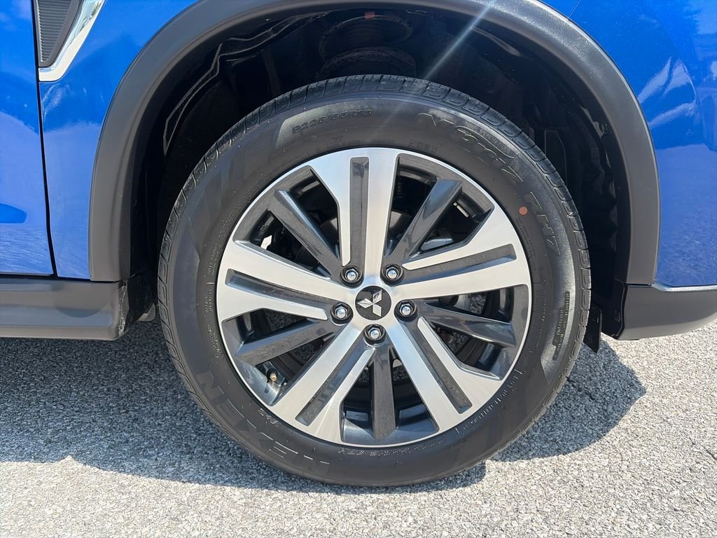 Used 2025 Blue Mitsubishi 2.0 SE image 43