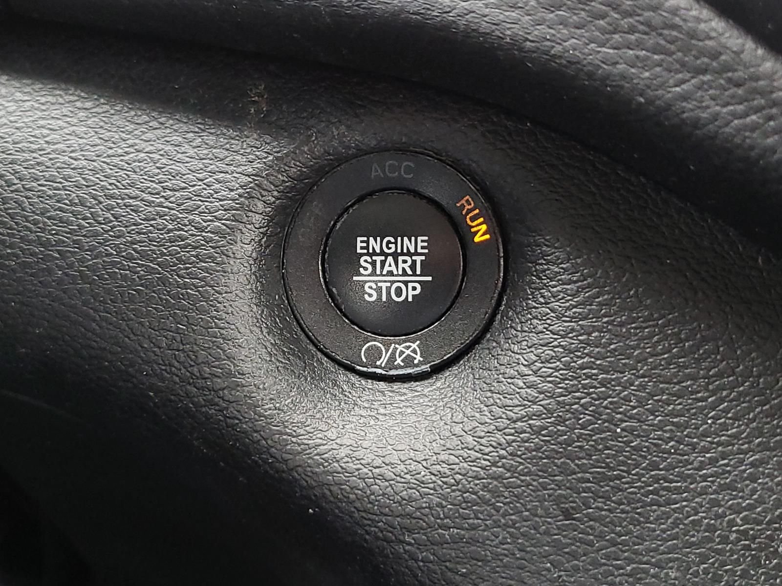 Used 2019 Bright White Clearcoat Jeep Limited image 30