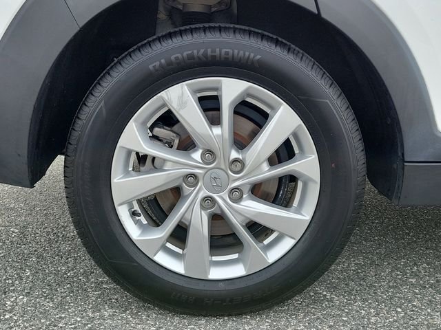 Used 2020 White Hyundai Value image 5