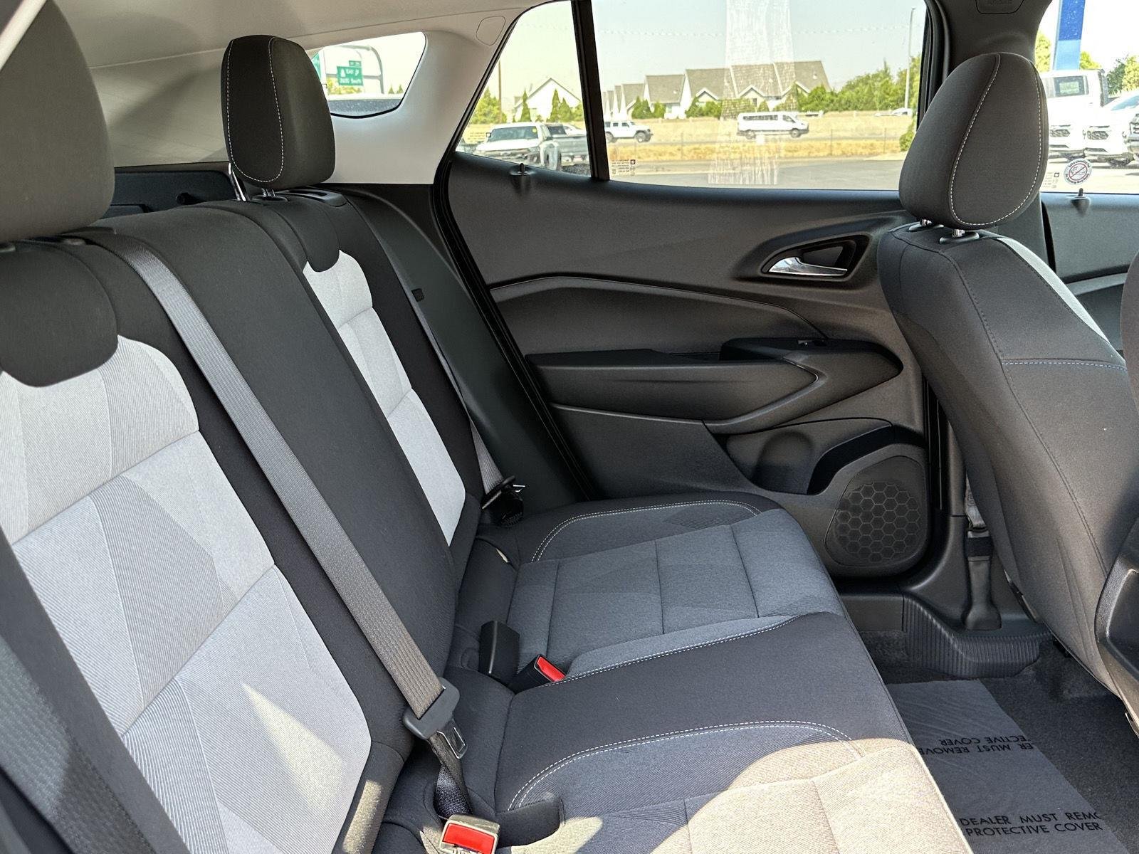 2026 Chevrolet Trax LS - Photo 9