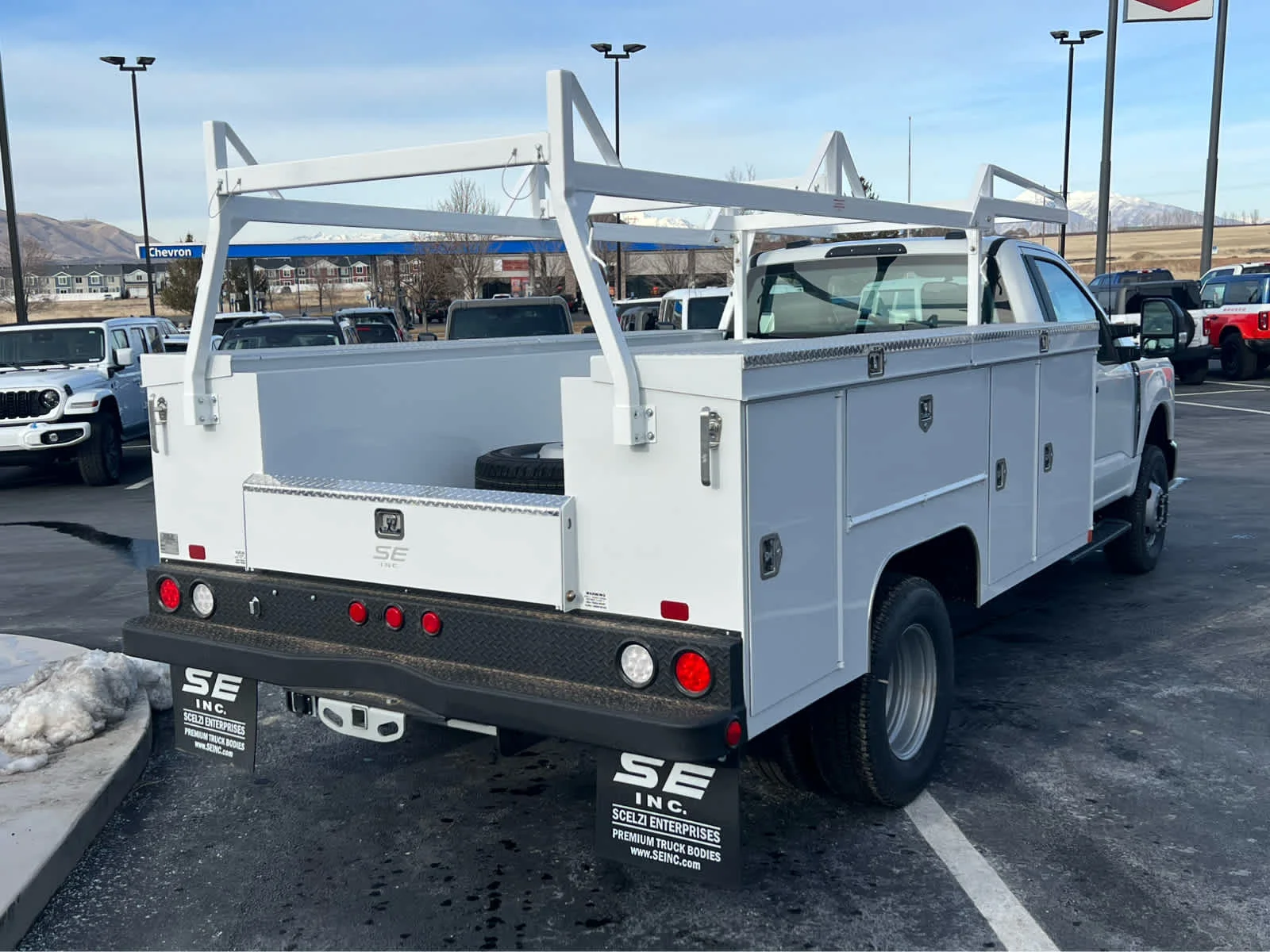 2025 Ford F-350 Super Duty Chassis Cab XL - Photo 8