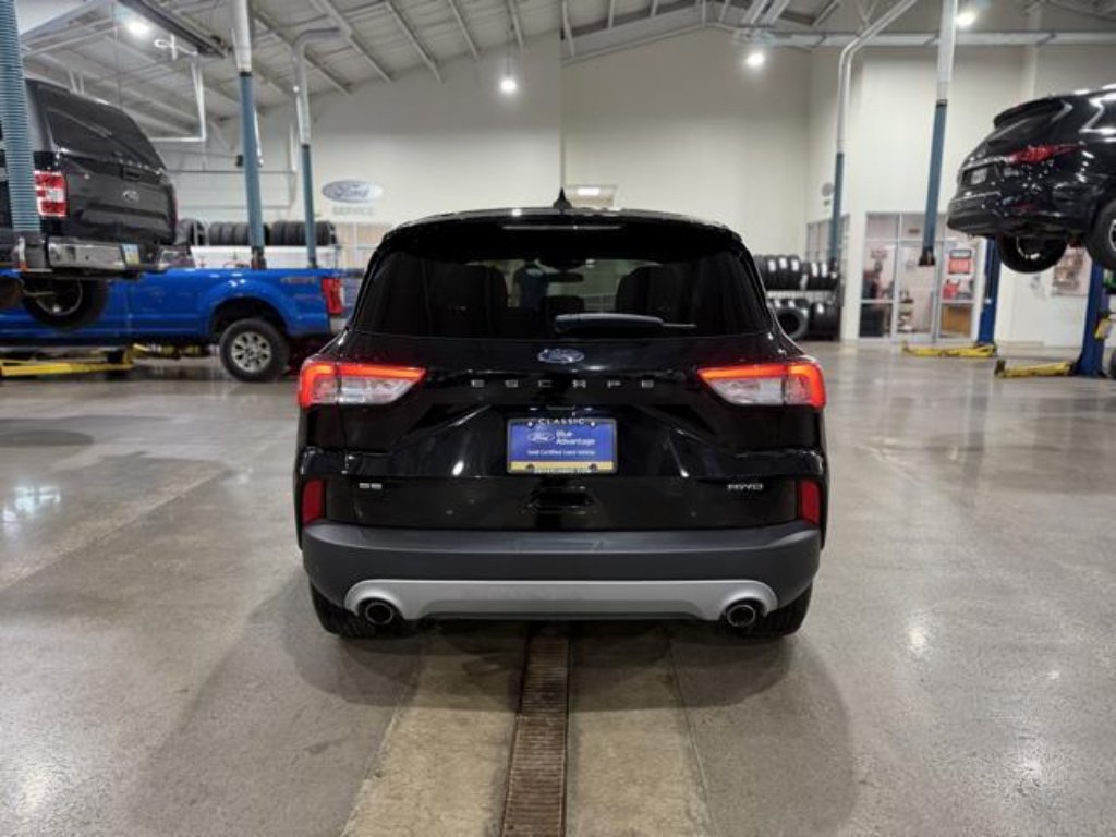 Used 2022 Agate Black Ford SE image 4