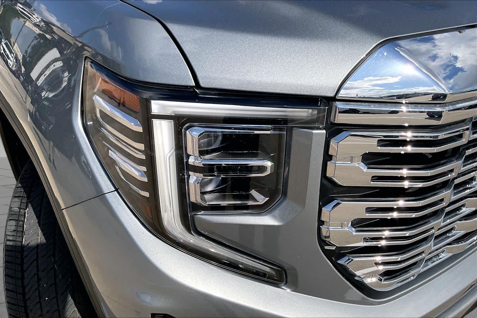 Used 2024 Sterling Metallic GMC Denali image 27