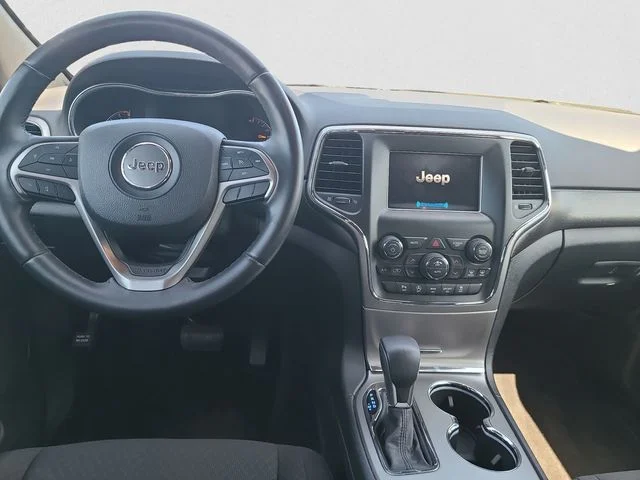 Used 2018 Bright White Jeep Laredo E image 10