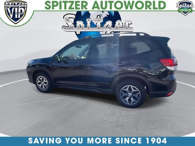 Used 2023 Black Subaru Premium image 7
