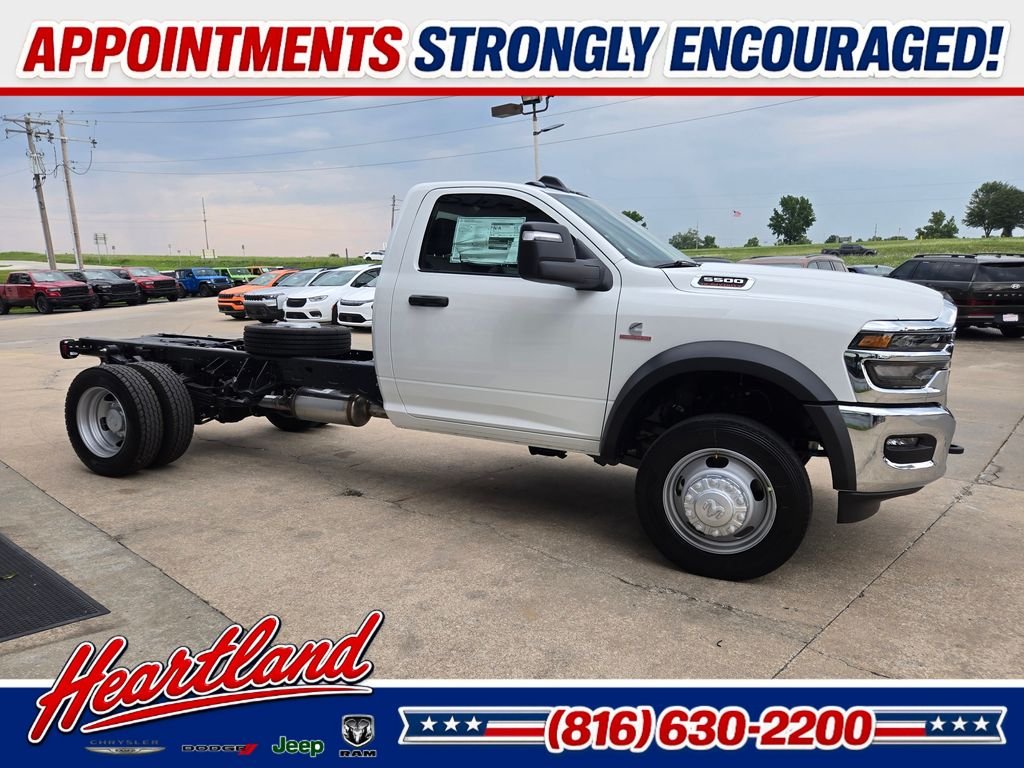New 2026 Bright White Clearcoat RAM Tradesman image 12