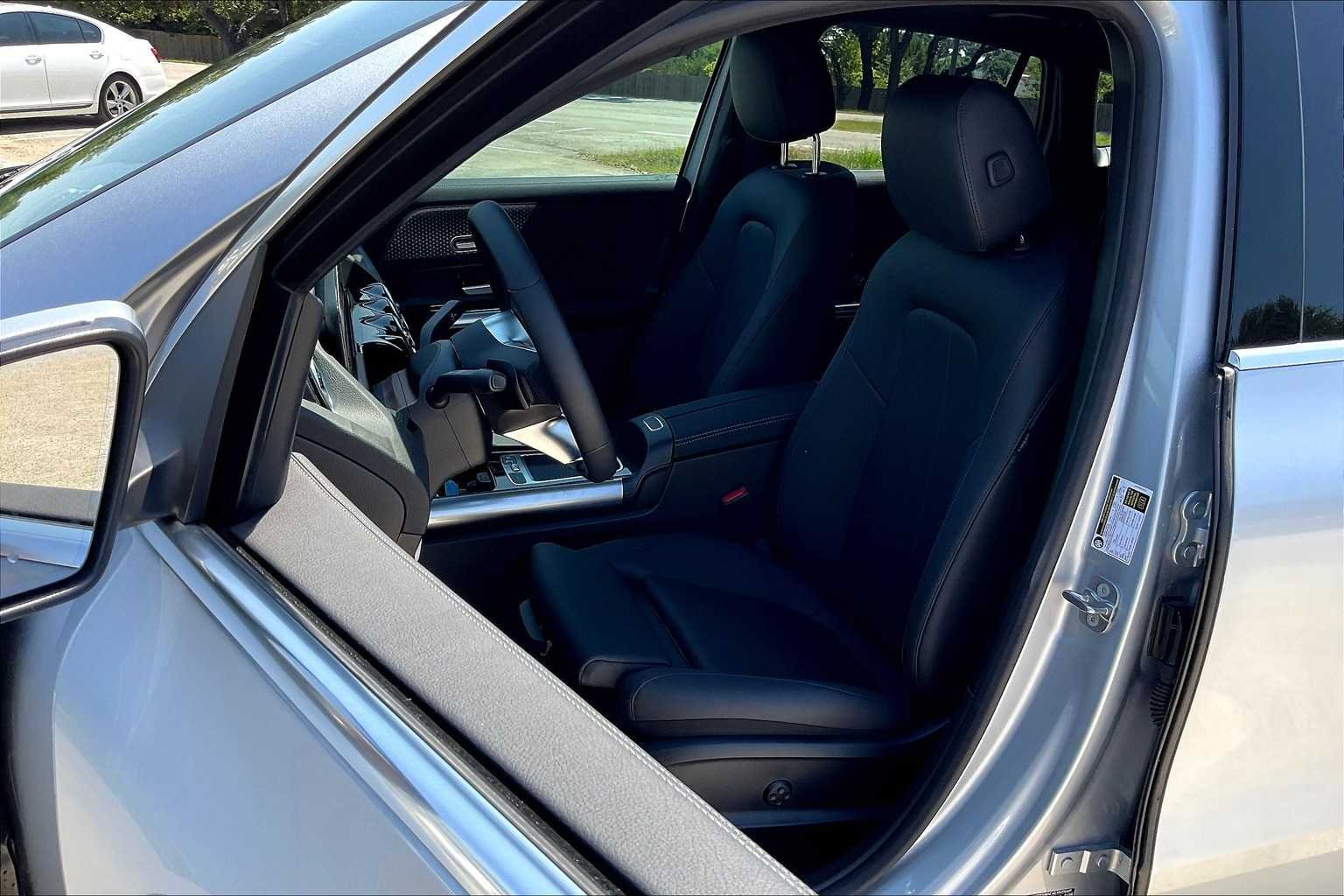 Certified Used 2025 Cirrus Silver Metallic Mercedes-Benz GLA 250 image 13