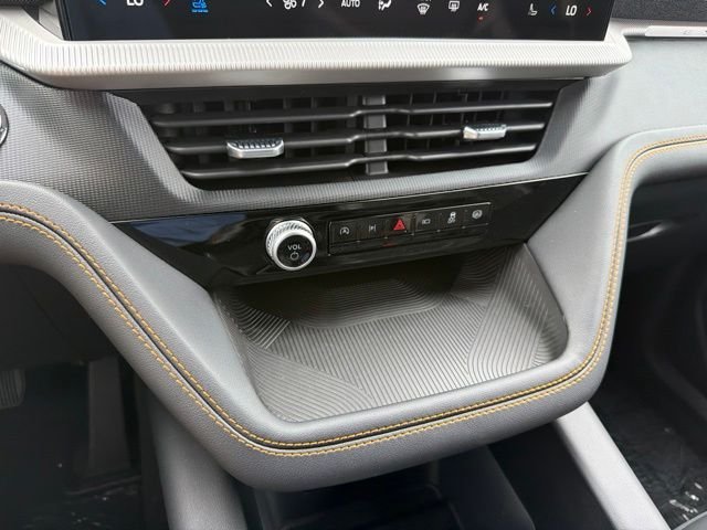 New 2026 Carbonized Gray Metallic Ford Tremor® image 19