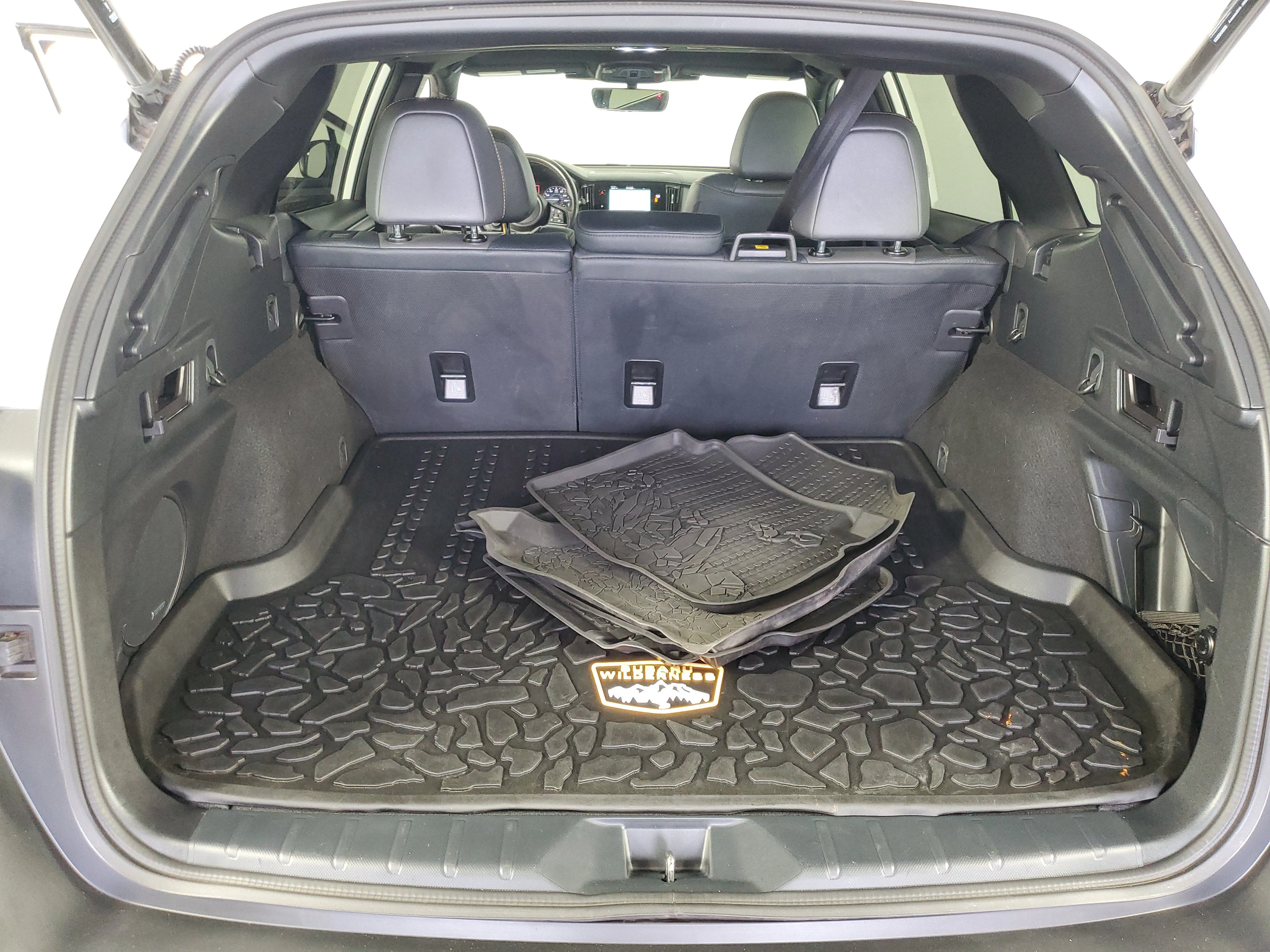 Used 2024 Crystal White Pearl Subaru Wilderness image 34