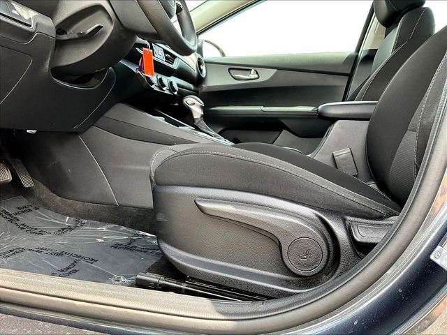 Certified Used 2021 Gray Kia LXS image 40