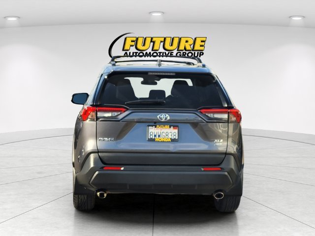 Used 2021 Gray Toyota XLE image 8