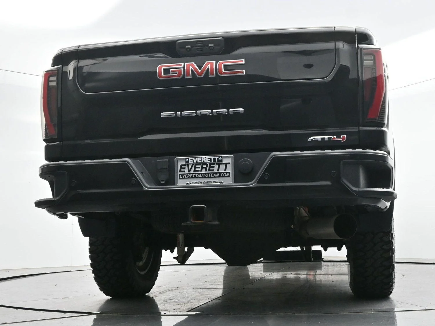 Used 2024 Onyx Black GMC AT4 image 51
