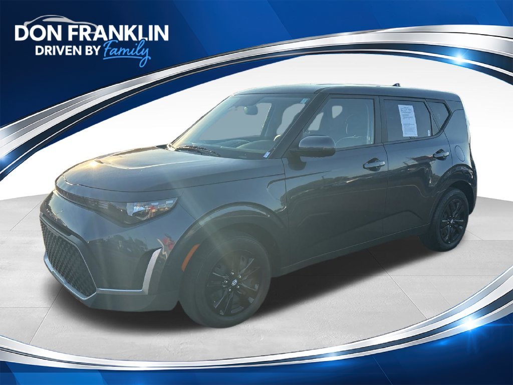 Used 2025 Gray Kia LX image 1